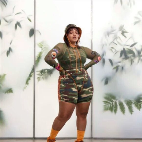 IVY PARK x Adidas army green mesh Trail Light sheer patch bodysuit - Picture 9 of 9